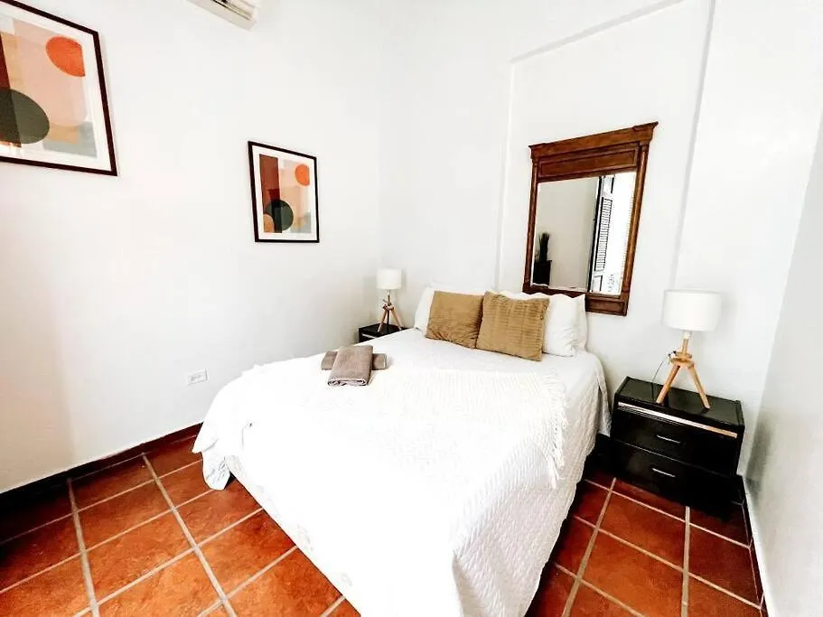 산후안 65 Fortaleza 1 - N Colonial Apt W/ Balconies & Views 아파트