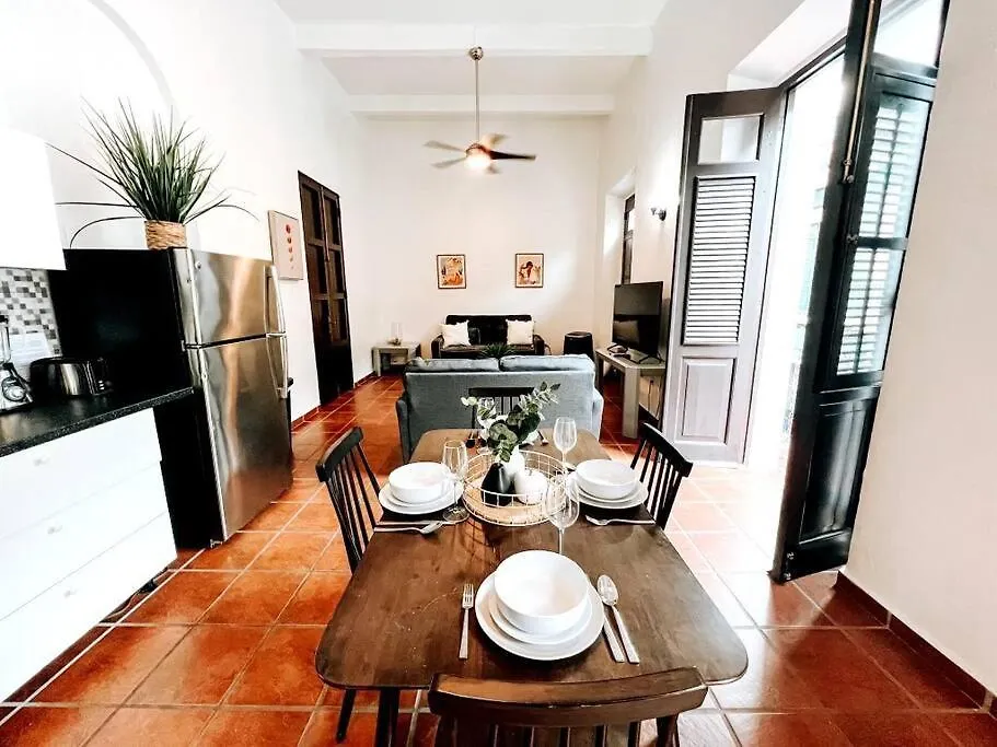 산후안 65 Fortaleza 1 - N Colonial Apt W/ Balconies & Views 아파트