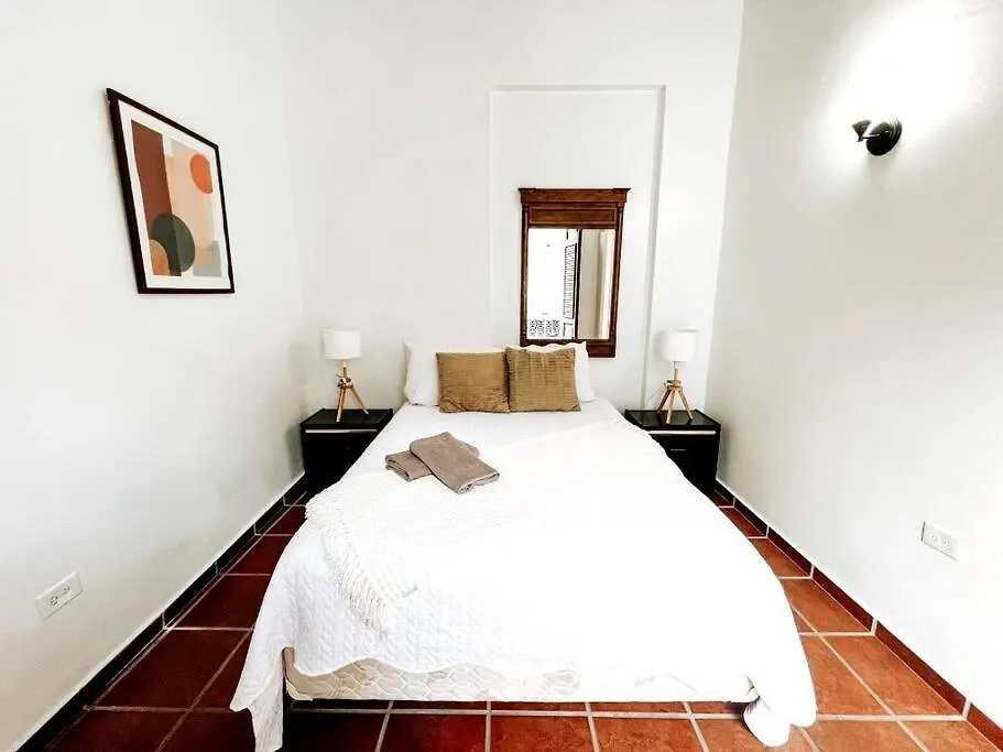 산후안 65 Fortaleza 1 - N Colonial Apt W/ Balconies & Views 아파트 푸에르토리코